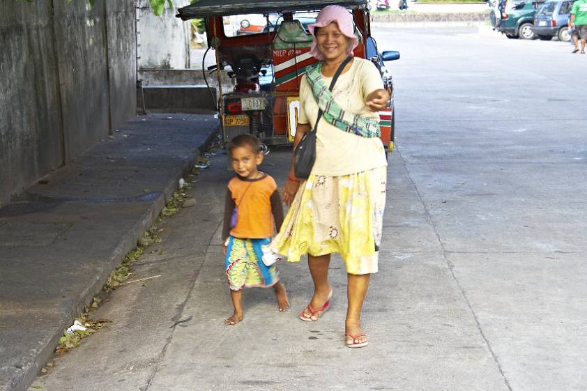 Позитивно там как-то монетки выпрашивают ) Позитивно там как-то монетки выпрашивают )