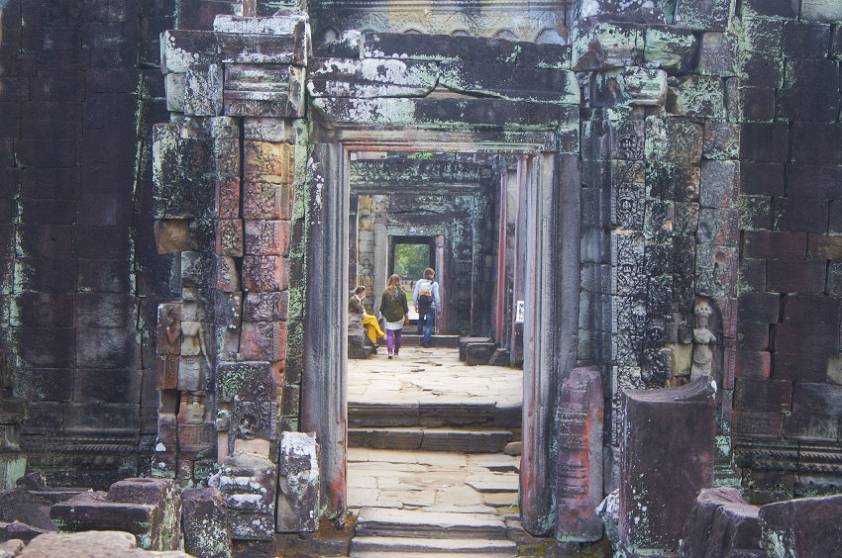 Вот такие необычные ворота попались на моем пути Вот такие необычные ворота попались на моем пути