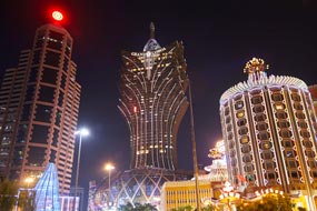 Как добраться из Гонконга в Макао? Что посмотреть в Макао?