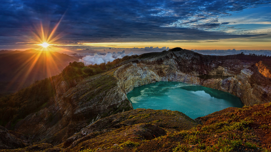 Вулкан Келимуту