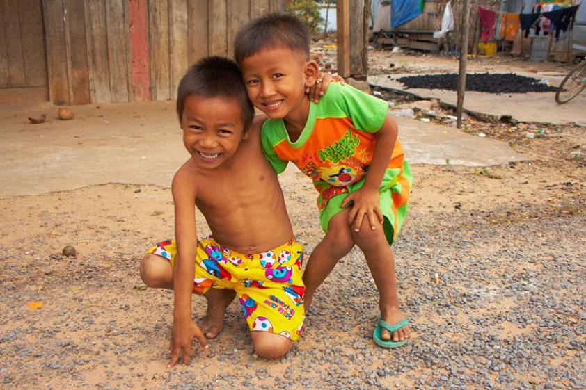 Нищие дети приветливой Камбоджи